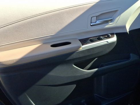 Certified 2023 Toyota Sienna XLE image 13