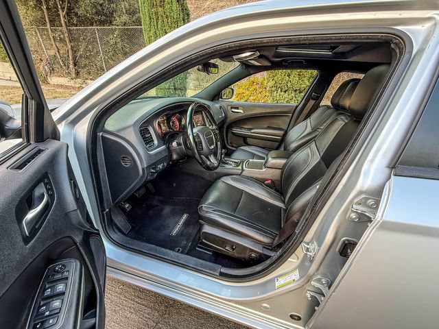 Used 2022 Dodge Charger SXT w/ Leather Interior Group RWD image 4
