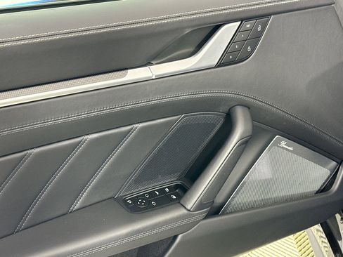 Used 2022 Porsche 911 Turbo image 17