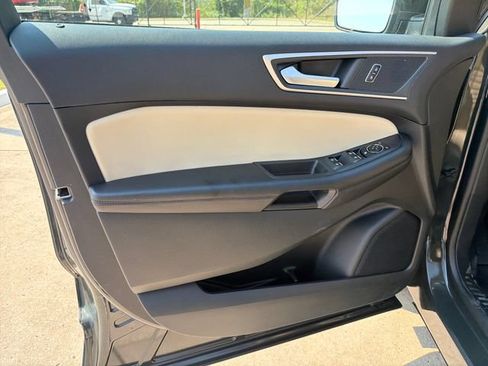 Used 2024 Ford Edge SEL AWD/4WD image 12
