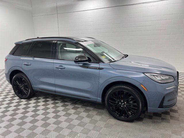Used 2026 Lincoln Corsair Premiere AWD/4WD image 4