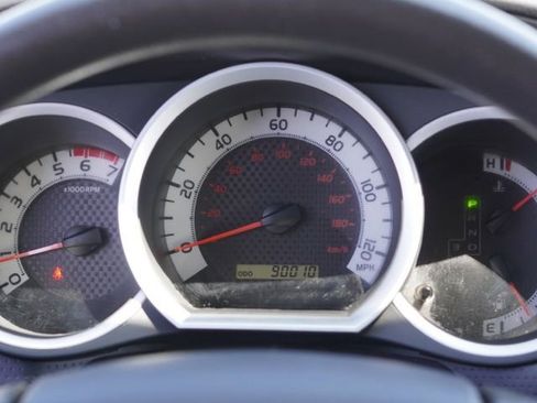 Used 2015 Toyota Tacoma 2WD Access Cab image 16