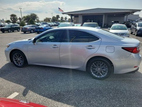Used 2018 Lexus ES 350 w/ Premier Package image 13