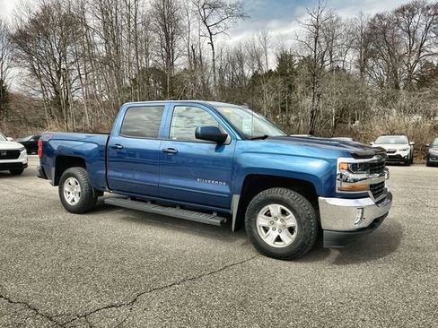 Used 2018 Chevrolet Silverado 1500 LT w/ All Star Edition image 11