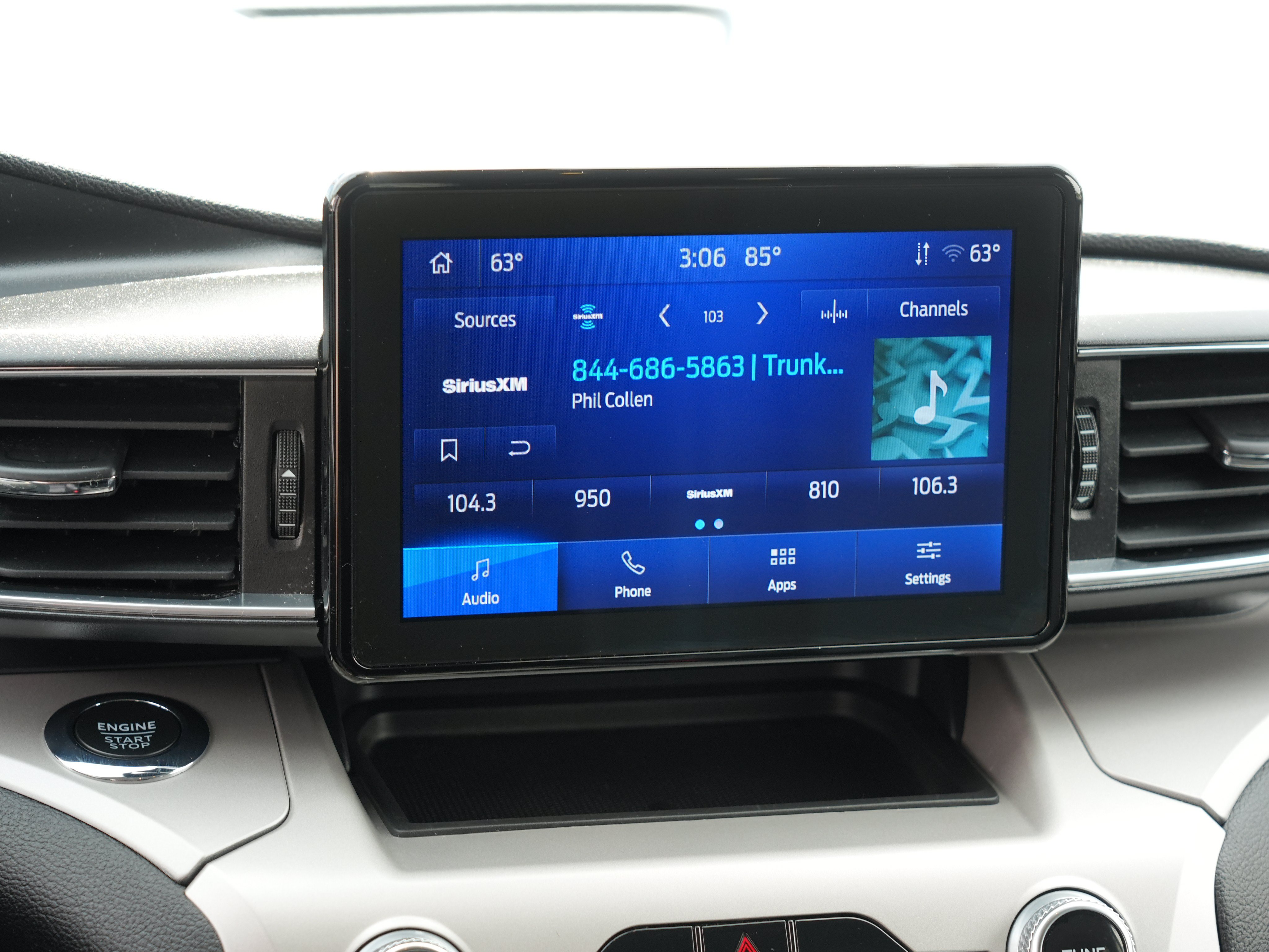 Used 2023 Ford Explorer XLT w/ Equipment Group 202A AWD/4WD image 26