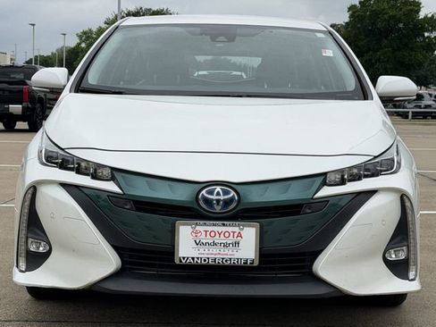 Used 2018 Toyota Prius Prime Advanced FWD image 8