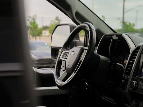 Used 2021 Ford F250 Lariat image 38