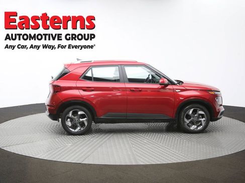 Used 2022 Hyundai Venue Limited image 44