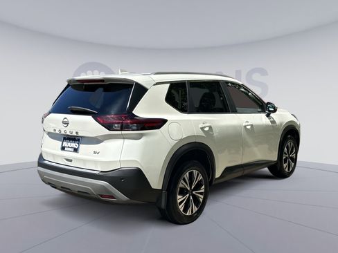 Used 2023 Nissan Rogue SV w/ SV Premium Package FWD image 18