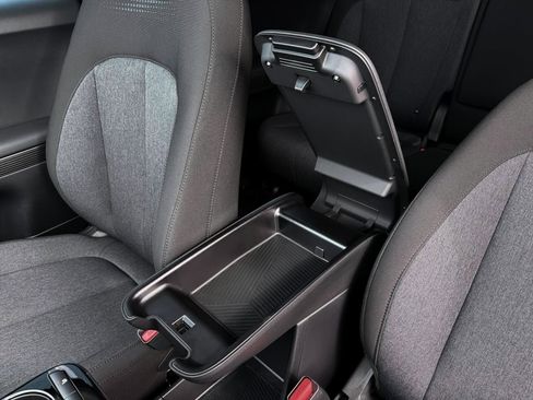 New 2026 Hyundai Ioniq 5 SE image 18