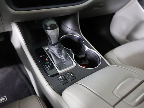 Used 2016 Toyota Highlander XLE image 23