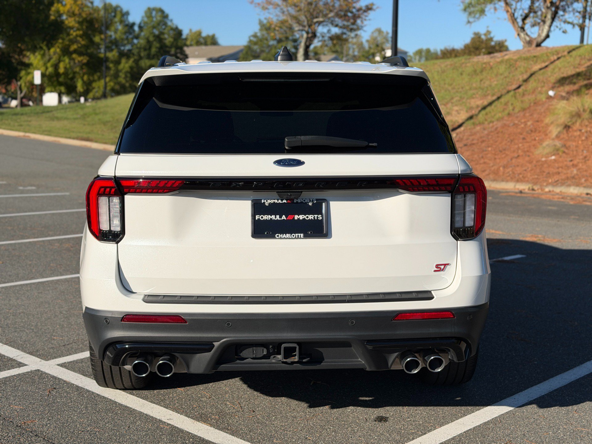 Used 2025 Ford Explorer ST AWD/4WD image 10