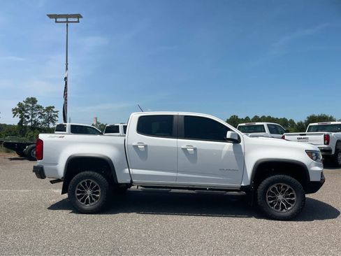 Used 2022 Chevrolet Colorado ZR2 AWD/4WD image 4