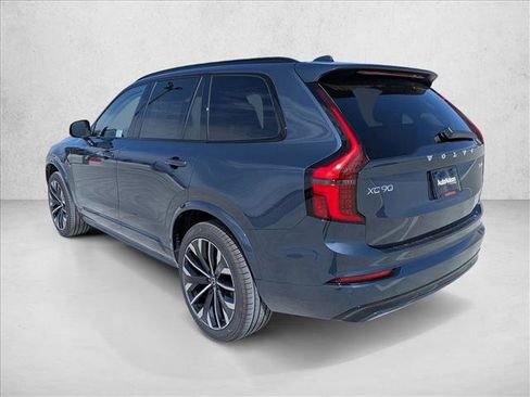 New 2026 Volvo XC90 T8 Ultra w/ Protection Package AWD/4WD image 8