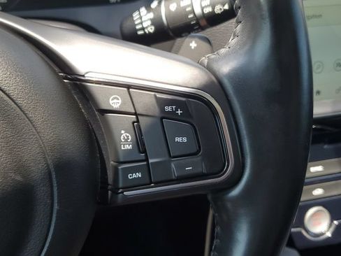 Used 2017 Jaguar F-PACE Prestige AWD/4WD image 13