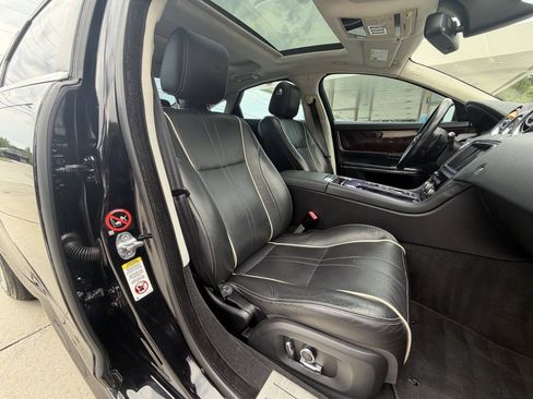 Used 2016 Jaguar XJ R-Sport RWD image 7