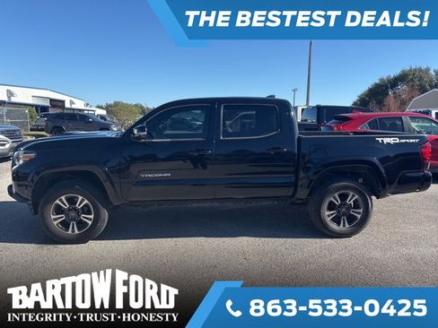 Used 2018 Toyota Tacoma SR5 image 8