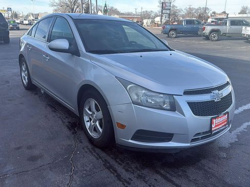 Used 2013 Chevrolet Cruze LT image 6
