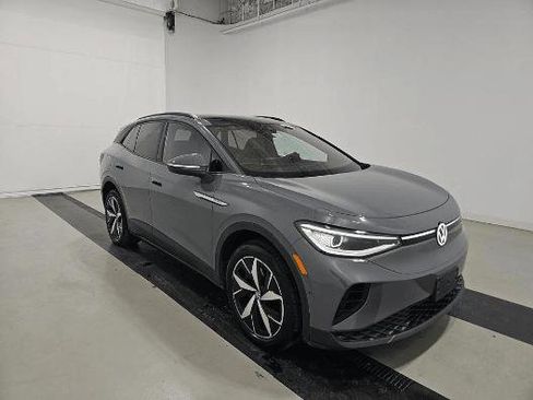 Used 2023 Volkswagen ID.4 Pro S image 3