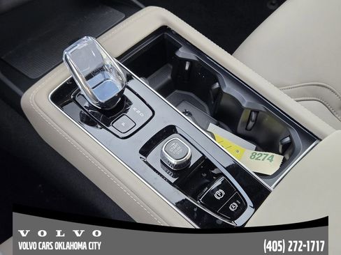 New 2026 Volvo XC90 B6 Plus w/ Protection Package Premier image 21