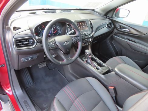 Used 2023 Chevrolet Equinox RS image 19