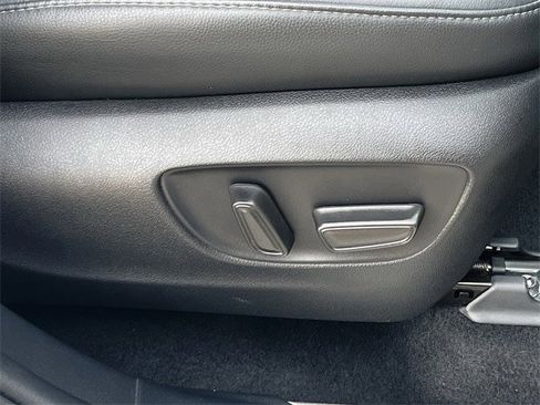 Used 2022 Toyota Highlander Platinum image 31