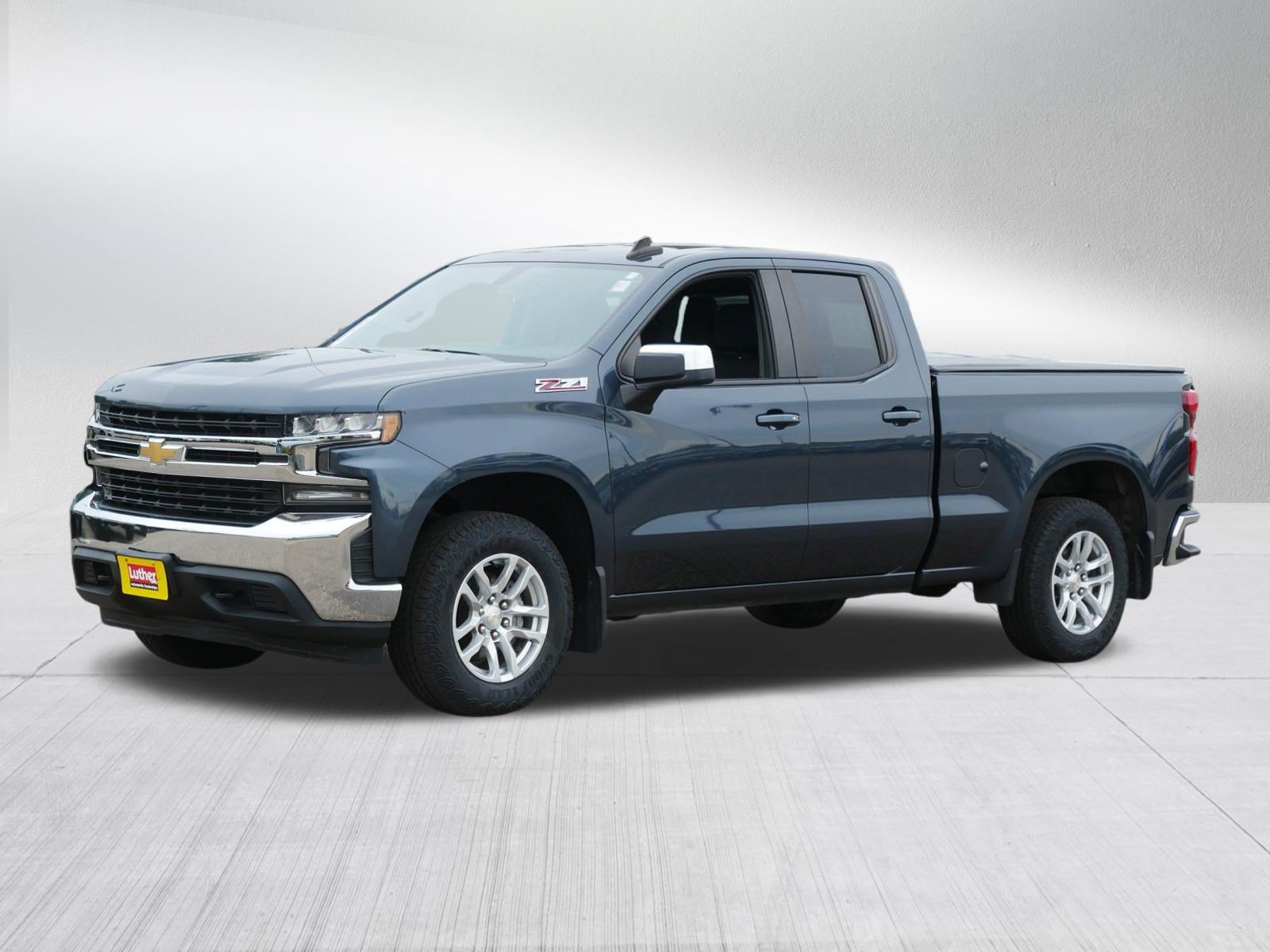 Used 2020 Chevrolet Silverado 1500 LT w/ All-Star Edition AWD/4WD image 3