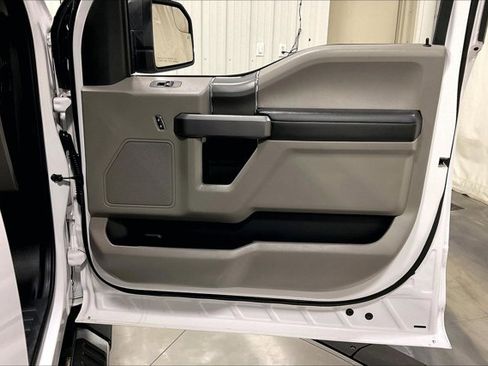 Used 2019 Ford F150 XLT w/ Equipment Group 302A Luxury image 24