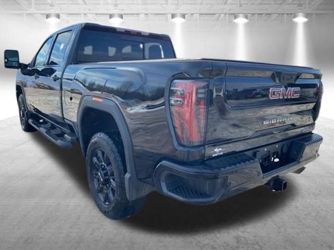 Used 2024 GMC Sierra 2500 AT4 w/ Technology Package image 11