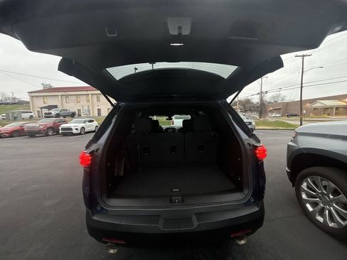 Used 2023 Chevrolet Traverse LT FWD image 29