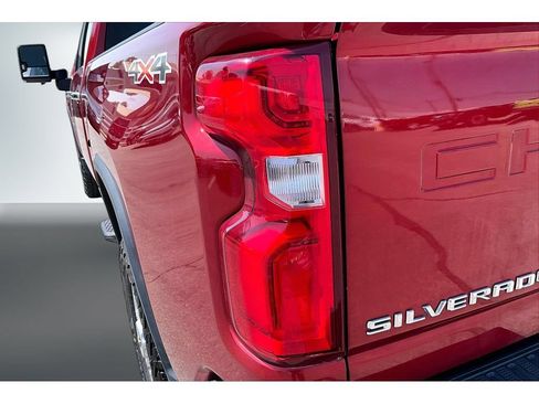Used 2022 Chevrolet Silverado 3500 LTZ AWD/4WD image 23