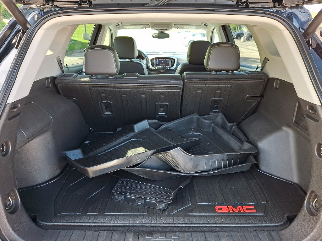 Used 2023 GMC Terrain SLT w/ Elevation Edition AWD/4WD image 31