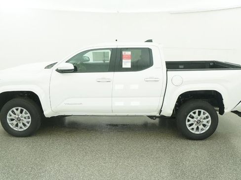 New 2026 Toyota Tacoma SR5 image 36