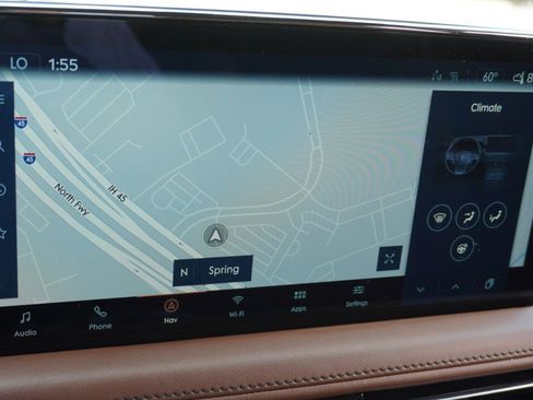 Used 2023 Lincoln Nautilus Reserve w/ Equipment Group 202A image 18