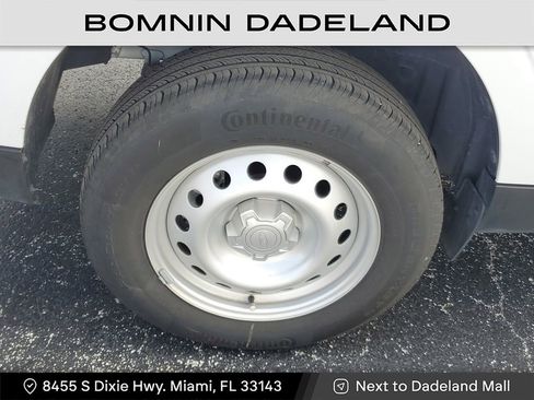 Used 2024 Ford Maverick XL image 5