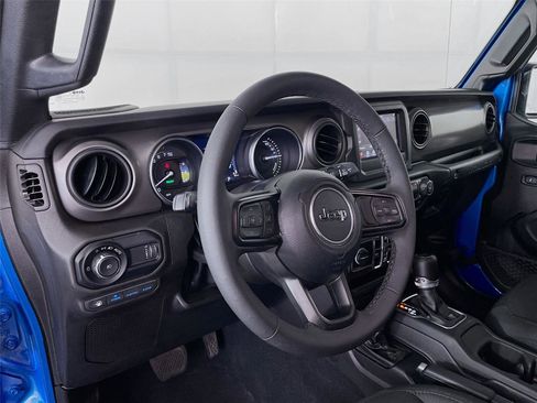 Used 2023 Jeep Wrangler Unlimited w/ Cold Weather Group AWD/4WD image 12
