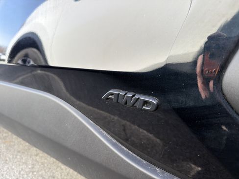 Used 2023 Toyota RAV4 LE image 8