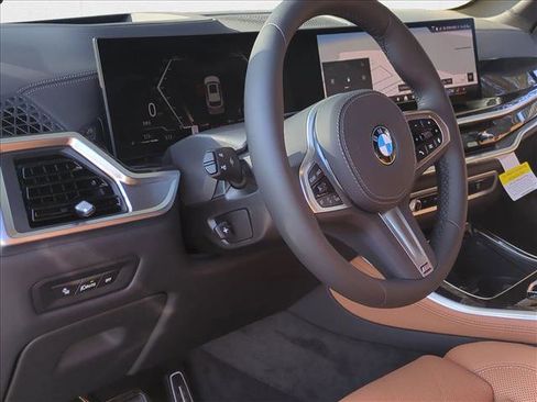 Used 2026 BMW X5 sDrive40i w/ M Sport Package RWD image 9