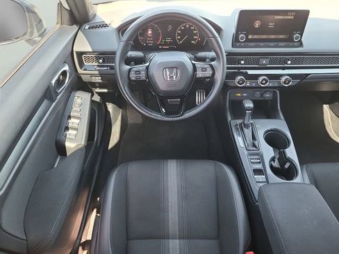 Used 2023 Honda Civic Sport image 17