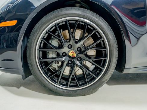 Used 2018 Porsche Panamera 4S AWD/4WD image 12