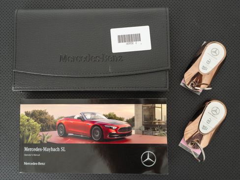 Used 2026 Mercedes-Benz Maybach SL 680 image 21