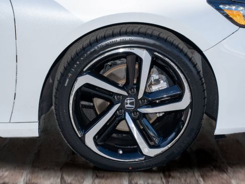 Certified 2022 Honda Accord Sport image 39