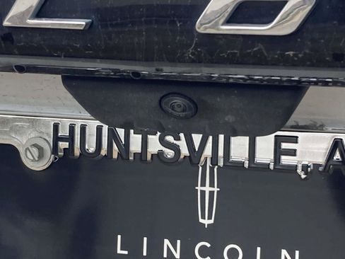 Used 2025 Ford Explorer Active w/ Active Comfort Package image 5