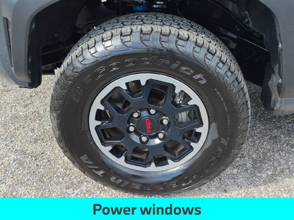 Used 2024 Toyota Tacoma TRD Off-Road AWD/4WD image 12