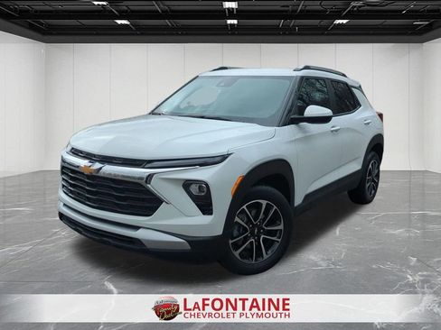 Certified 2025 Chevrolet TrailBlazer LT FWD image 1
