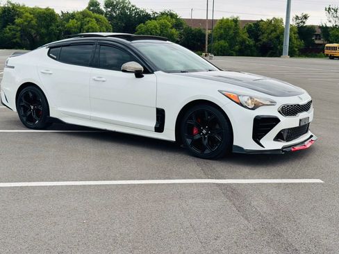 Used 2021 Kia Stinger GT-Line w/ Sun & Sound Package RWD image 3