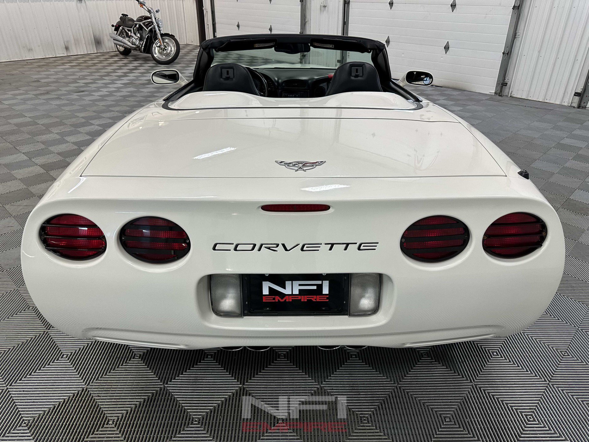 Used 2003 Chevrolet Corvette Convertible w/ Preferred Equipment Group1 RWD image 16