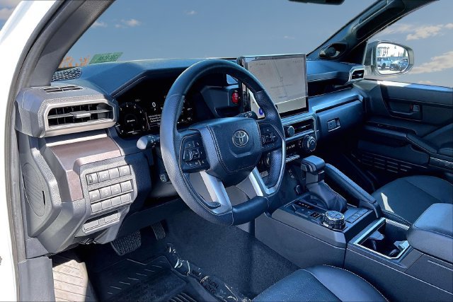 Used 2026 Toyota 4Runner TRD Off-Road Premium AWD/4WD image 16