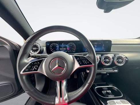 Used 2025 Mercedes-Benz CLA 250 4MATIC image 16