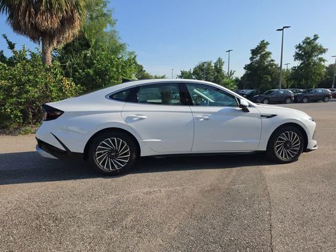 New 2026 Hyundai Sonata Limited FWD image 8